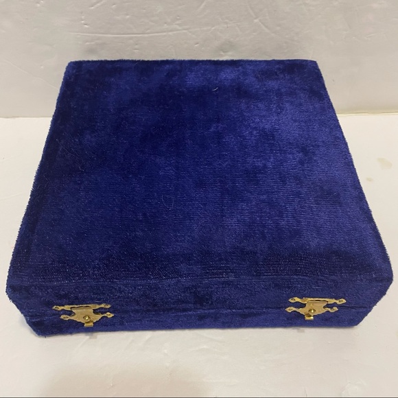 Vintage Purple Velvet Box 12 silver Napkin Rings. - Picture 11 of 12